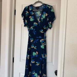 Donna Morgan Navy Floral Wrap Midi Dress